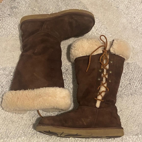 UGG Upside 5163 tall lace-up suede boots - Picture 2 of 10